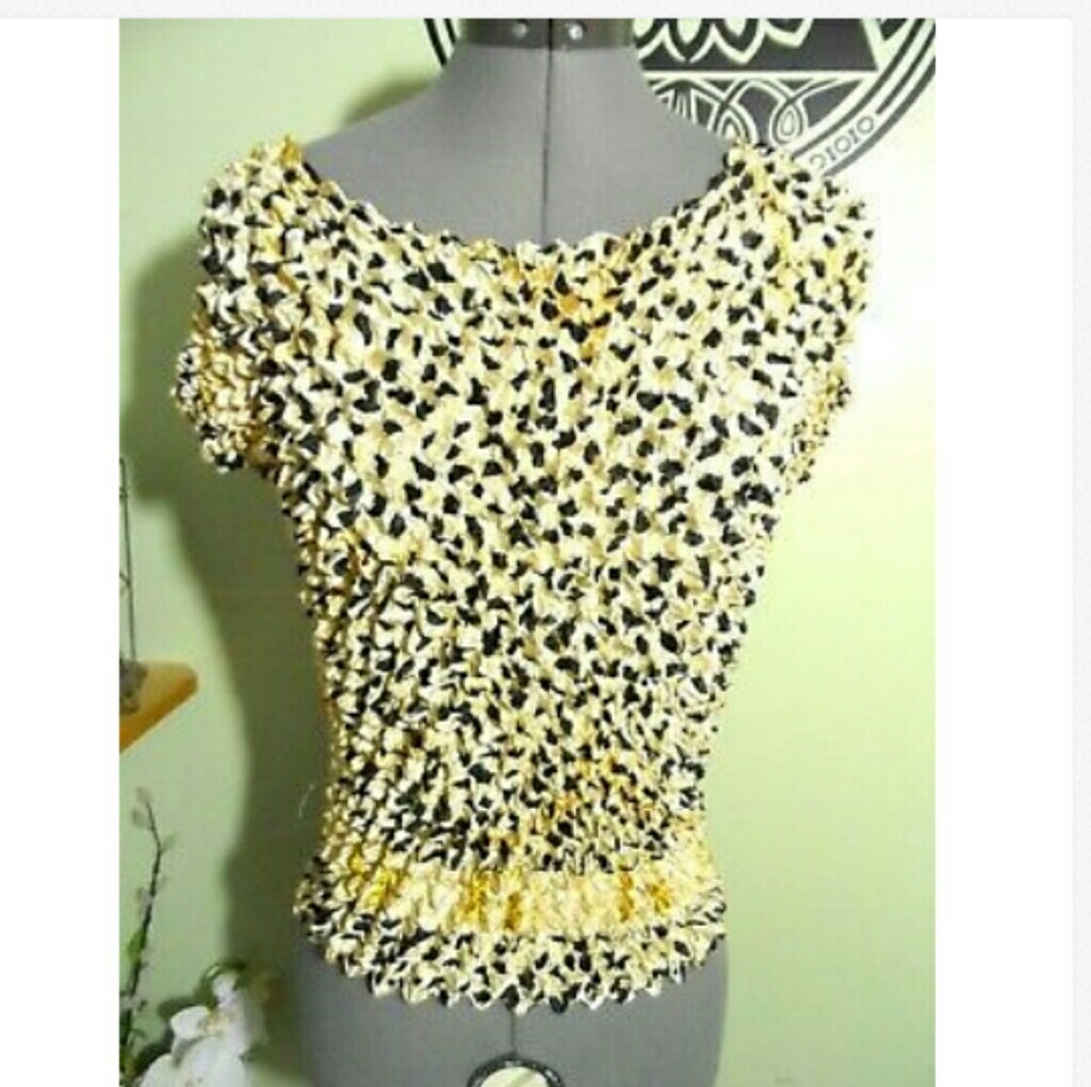 CBR Stretch Crinkle Top 1 sz Cream Yellow leopard